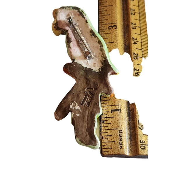 Estate Porcelain Parrot Brooch Signed VEE (A1557) - Picture 3 of 4